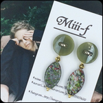 アンティークボタン×アクリルビーズピアス イヤリング