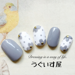 グレーのお花 ネイルチップ