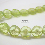 8mm lime green* flower テーブルカット チェコビーズ 6個
