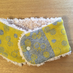 <１点のみ、即納可>  """"　 choucho 　yellow × grey　""""   kids mokomoko　ネックウォマー