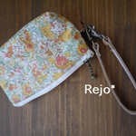 ※brusa様ご予約品※【ファスナー１２ｃｍ】リバティビニコのキーポーチ Claire-Aude