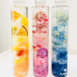 ロングボトルのハーバリウム 漂う薔薇