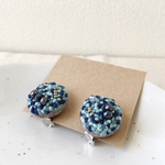 ブルーつぶつぶ刺繍イヤリング