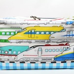 hmkｍ03様ご購入専用　たっぷりなのに　スッキリ　ラミネート　大きめ　お着替え　おむつポーチ　両面　電車　ドクターイエロー　デニム　マルチポーチ　出産祝い
