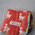 6重ガーゼのハンカチ / アヒル（赤）