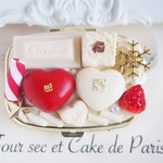 SALE！ホワイトクリスマスのピルケースＢ