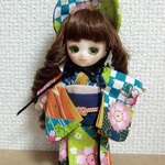 簡易着物とボンネット＜金彩　扇桜＞（緑ベース）