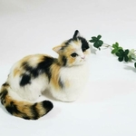 【送料無料】香箱座りの三毛猫ちゃん