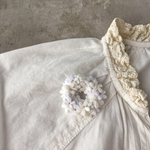 yukitama225様オーダー品    フェルトと刺繍糸のリースブローチ
