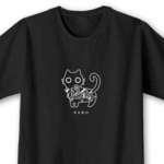 ねこ（ミニペン画）【ブラック】ekot Tシャツ <イラスト：タカ（笹川ラメ子）>