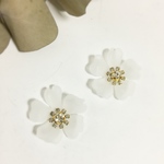【Vintage accessory】ウェディング ピアス スノーホワイト イヤリング