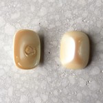 ヴィンテージ アクリルパールスクエアカボション 20mm 2こ