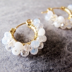 送料無料 14KGF *white crystal gradation* 粉雪 フープピアス