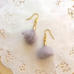 フラワーシフォンのタッセル(フリンジ) ピアス/イヤリング