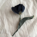 布花　チューリップのコサージュ navy
