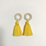 ビーズ刺繍リングタッセルピアス