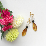 amber × black × clear beads