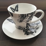 蝶とお花のカップ&ソーサー