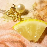 *再販*イヤフォンジャック(レモン×王冠パール)