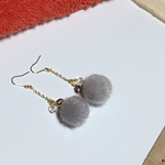 コロンとまるい♡ファーボールのピアス