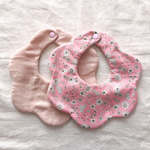 antique flower bib