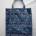 『ｍ様　オーダー品』マチ付きバッグ*リバティ*StrawberryThief*紺&青*33×30×５㎝
