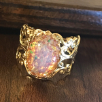 再販・チェコスロバキア vintage Pink ファイアオパールglass ring