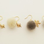 (再販)ミニファーボール&雪の結晶のピアス　秋　冬　クリスマス　