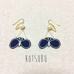 ちょうちょと、ちょこんと木の実のピアス*。