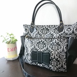 おしりふきケース付き2wayショルダーバッグ(YUWAダマスク柄黒）