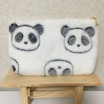 【再販】パンダのフワモコポーチ ホワイト