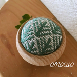 こぎん刺しのピンクッション✳︎まつかさ✳︎みどり