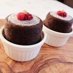 羊毛チョコスフレのピンクッション