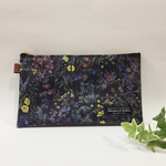 リバティ マスクケース 通帳ポーチ  Wild Flowers ワイルドフラワーズ 黒