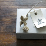 brooch【 布花ブローチ white clover single ＊ beige 】