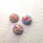 【再販×3】羊毛とフェルト花刺繍ヘアゴム or  ブローチ