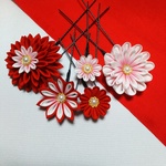 つまみ細工 花束Uピン 紅薄様