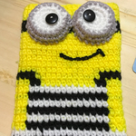 minion風携帯入れ
