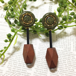 レトロボタン＆ナチュラルウッドピアス