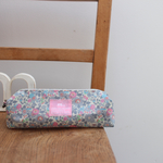 【再販】ペンケース　リバティビニールコーティング　ベッツィーグレー