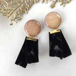 blackベロアリボンのピアス・イヤリング