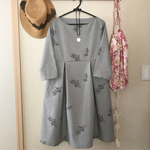 胸元切り替えワンピース