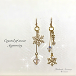✧* 雪の結晶とクリスタルのピアス❤︎イヤリング✧*