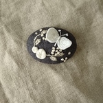 《受注製作》刺繍ブローチ chocho