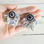 ビーズ刺繍×アヴリル糸のタッセルピアス10