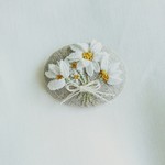 leelee さま専用オーダーページ(刺繍ブローチ chamomile bouquet)