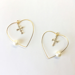 【一点物】ハート×クロスの華奢なイヤリング