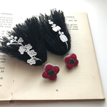 42 もふもふ 刺繍 イヤリング