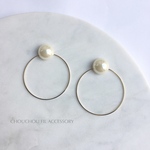 pearl＆back big hoop earring