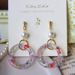 ミルキーカラー・リングのピアス